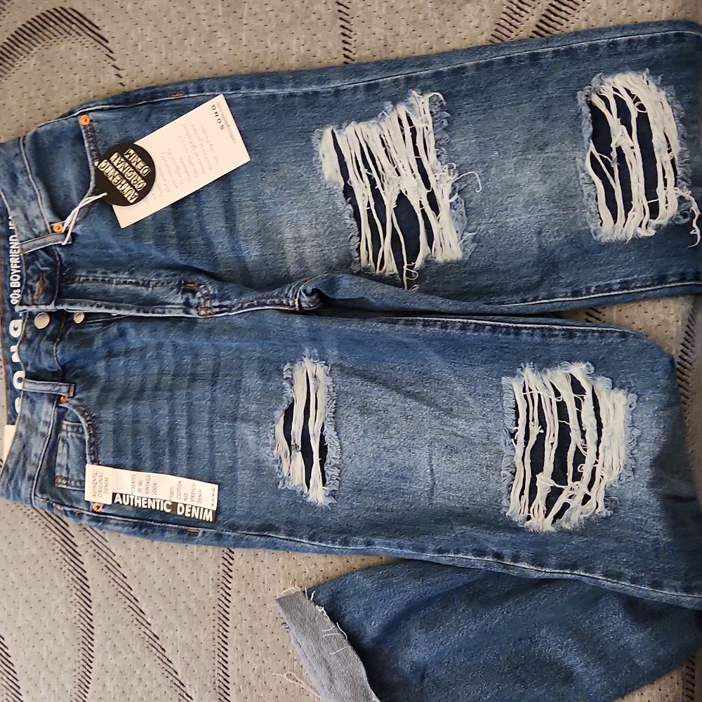 90s boyfriend jeans